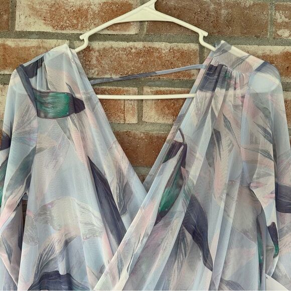 Fabletics Treva Long Sleeve Sheer Drape Wrap Shirt NEW Women’s Small Pastel - Picture 3 of 10